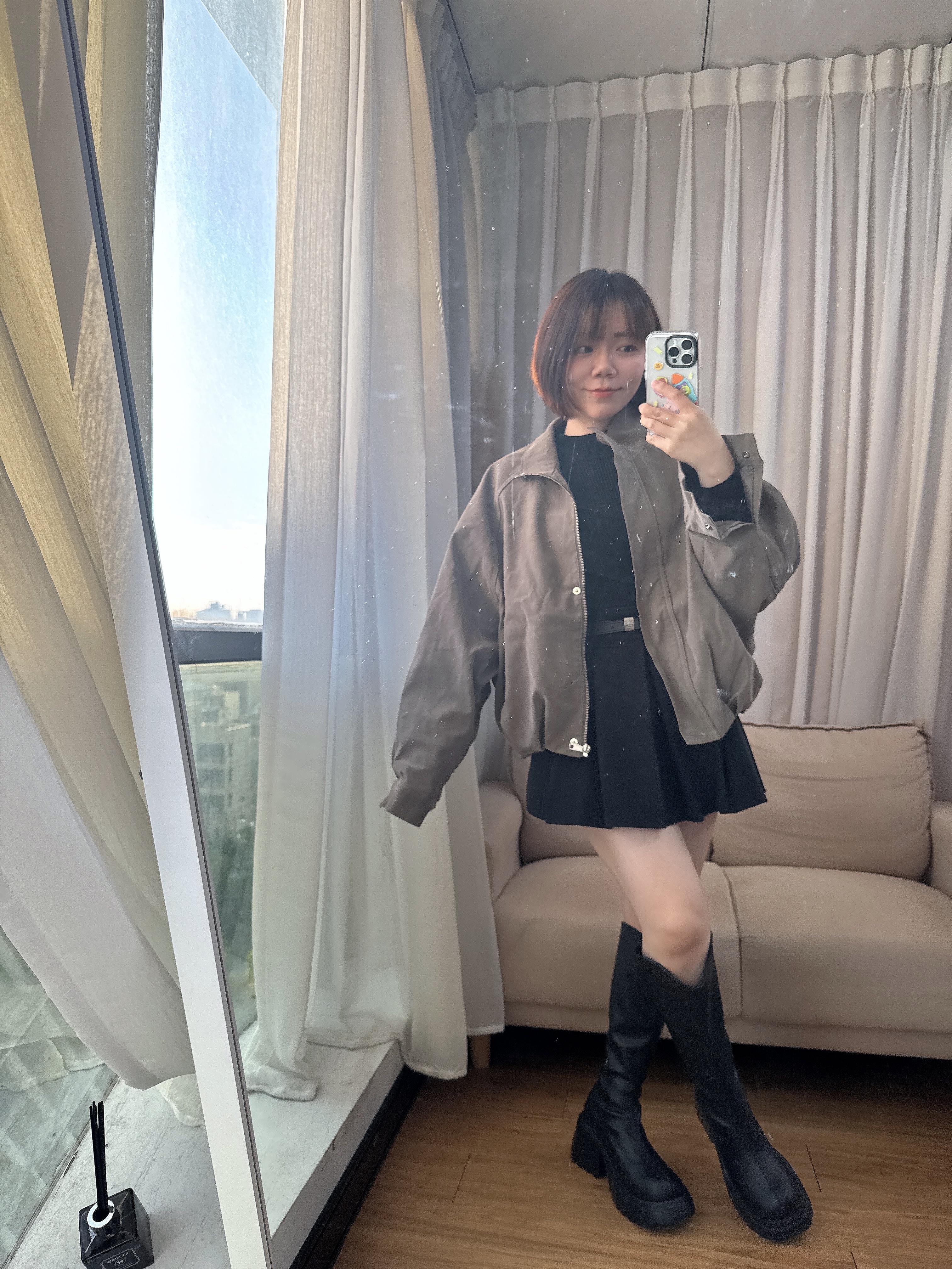 附皮帶毛呢百褶短裙（有安全褲）