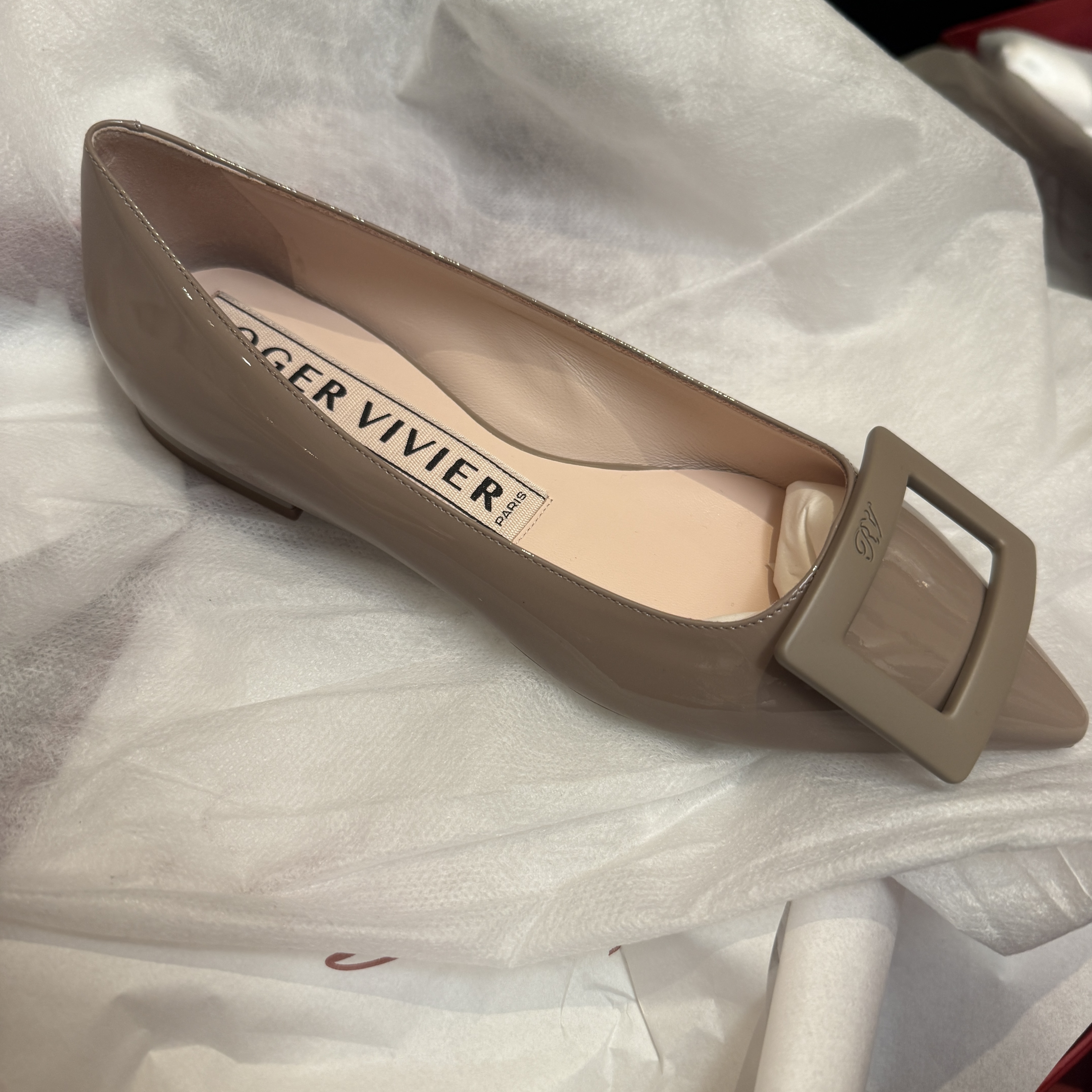 Roger Vivier gommettine ball flats grey