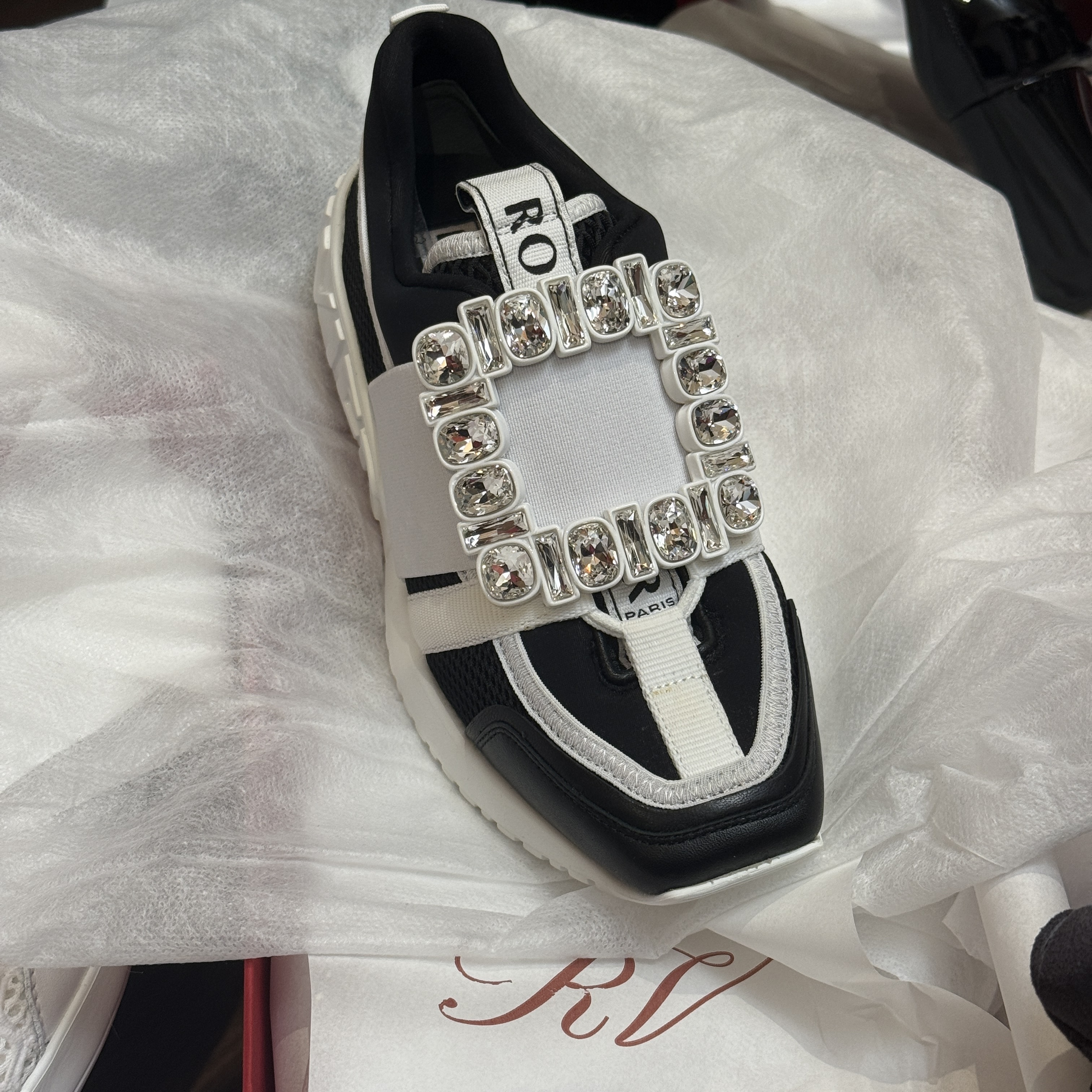 Roger Vivier RV viv go strass sneakers black/white