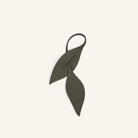 1FL0104-421 [FLEURON] Folia Vert Olive #PMM08VG0515OLG (EU)