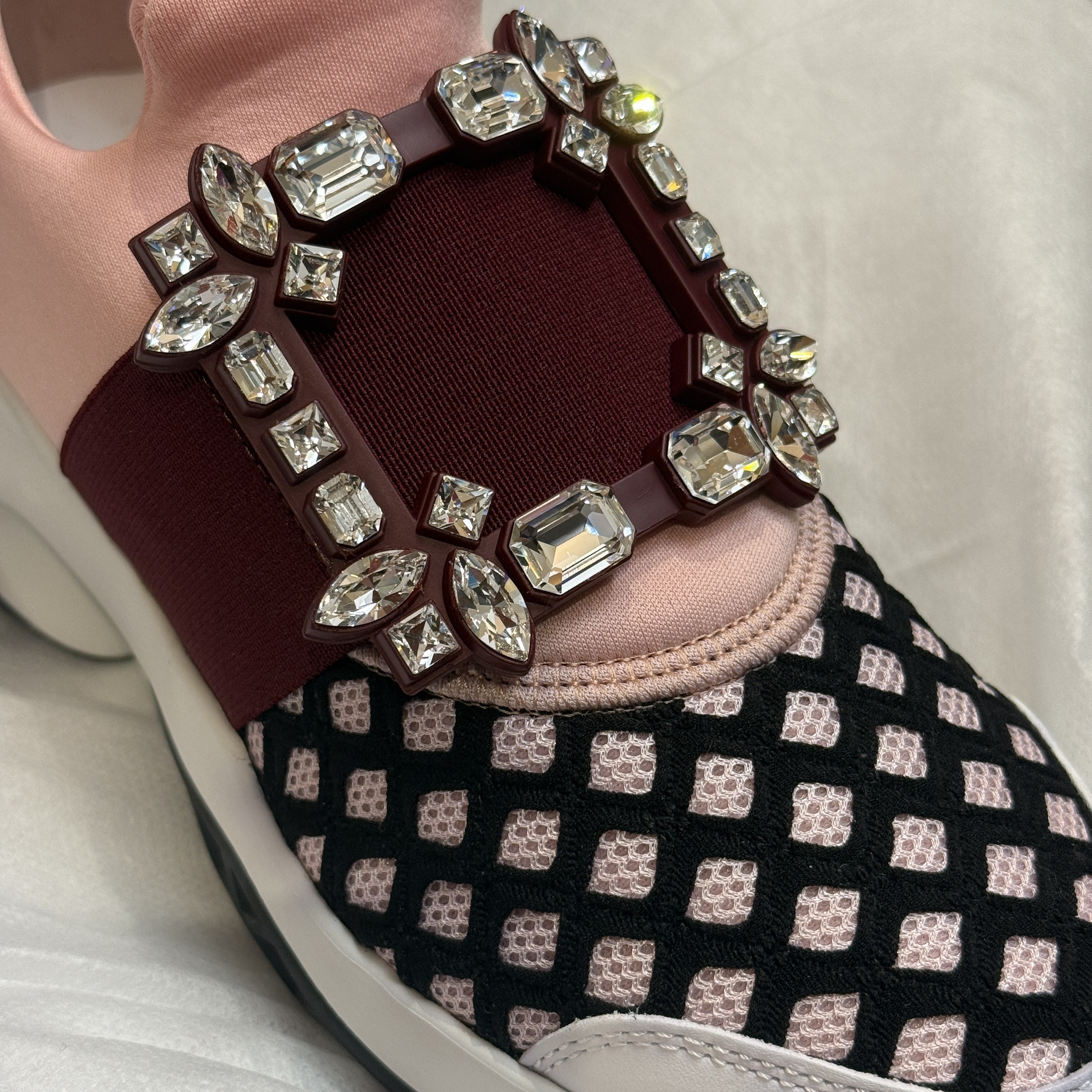 Roger Vivier RV VIV Run Strass buckle sneakers burgandy