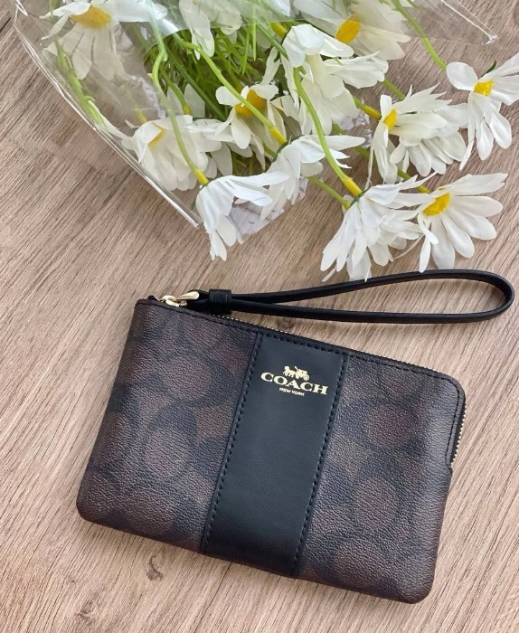 【預購】COACH H010254 經典印花條紋拉鍊手拿包