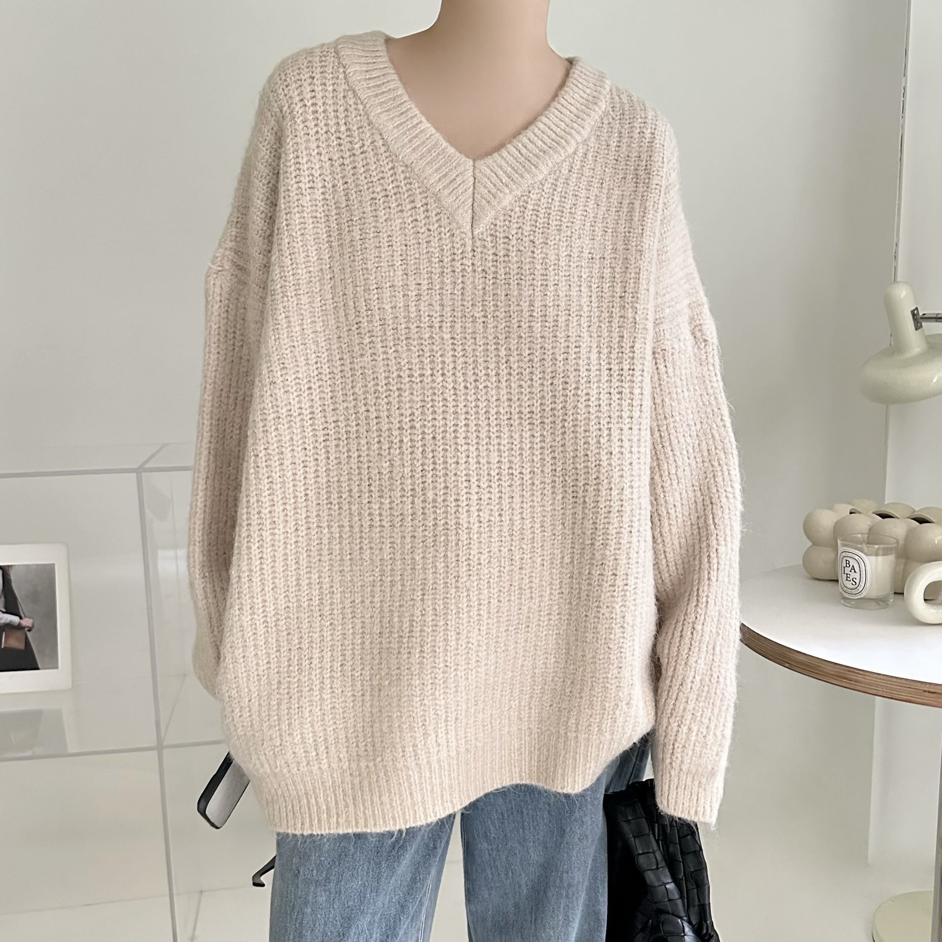 【BONNIE】V領簡約設計毛衣