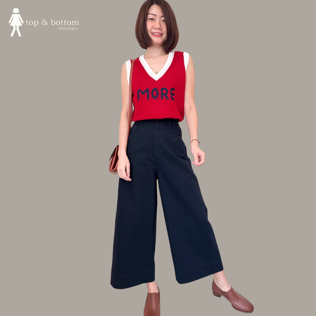 SLEEVELESS V NECK TWO TONE BLOUSE