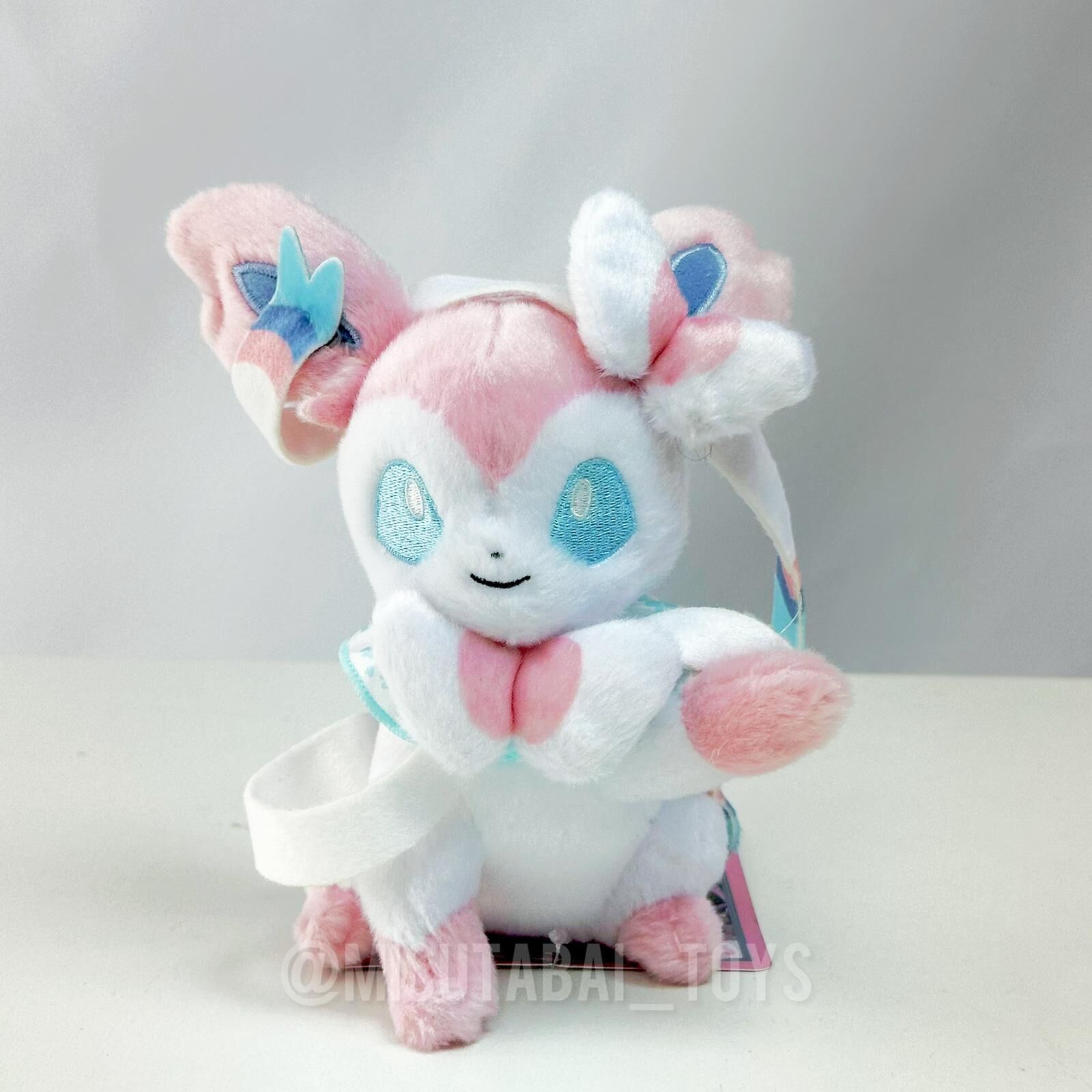 Pokémon Eevee Collection Sylveon Plush Toy