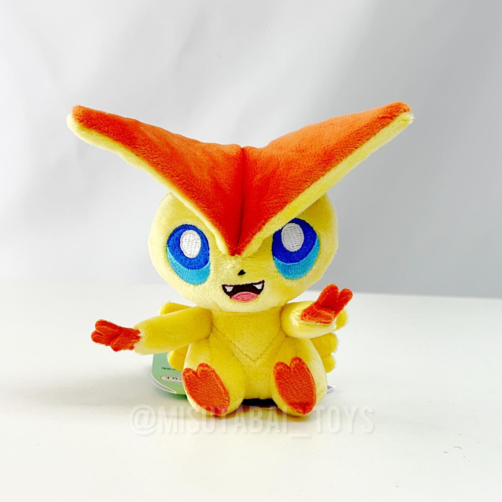 Pokémon Fit Victini Plush Toy