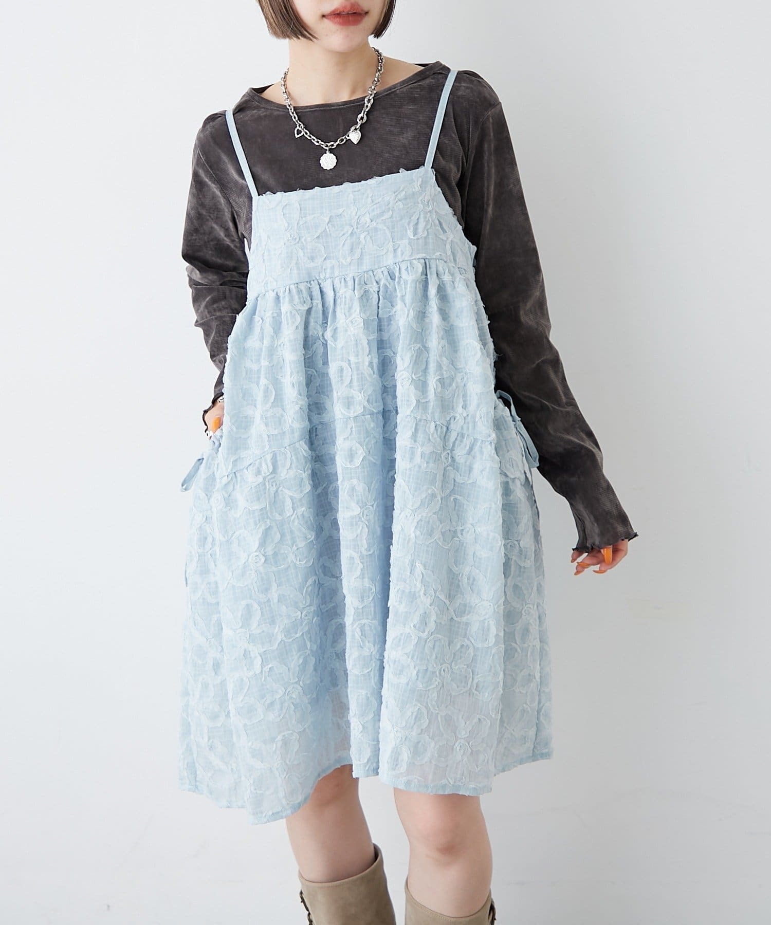 日本預訂 WINTER SALE WC 花朵蕾絲迷你吊帶裙