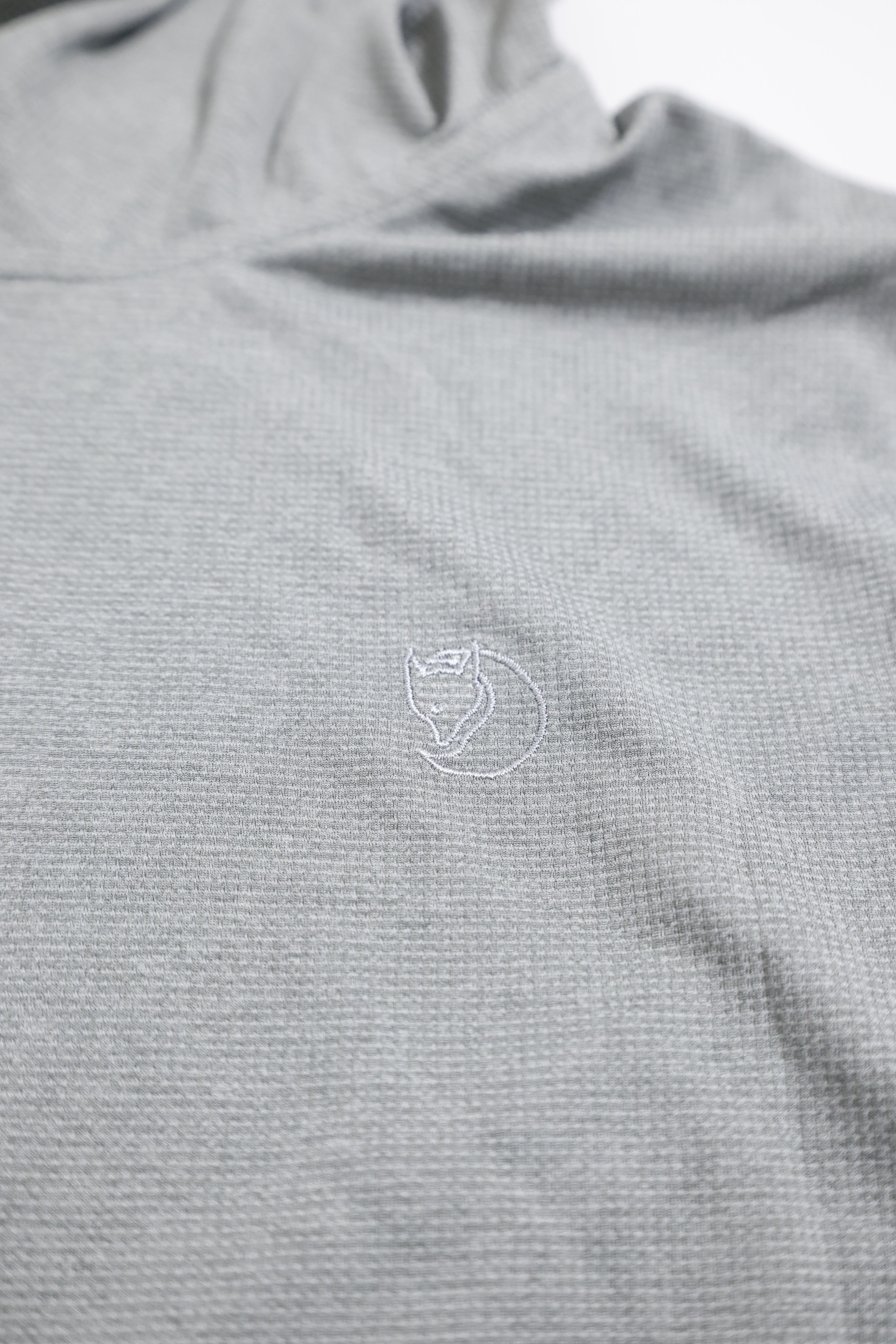 FJALLRAVEN 小狐狸 女 Abisko Sun 連帽長袖排汗衣 Hoodie FR84108