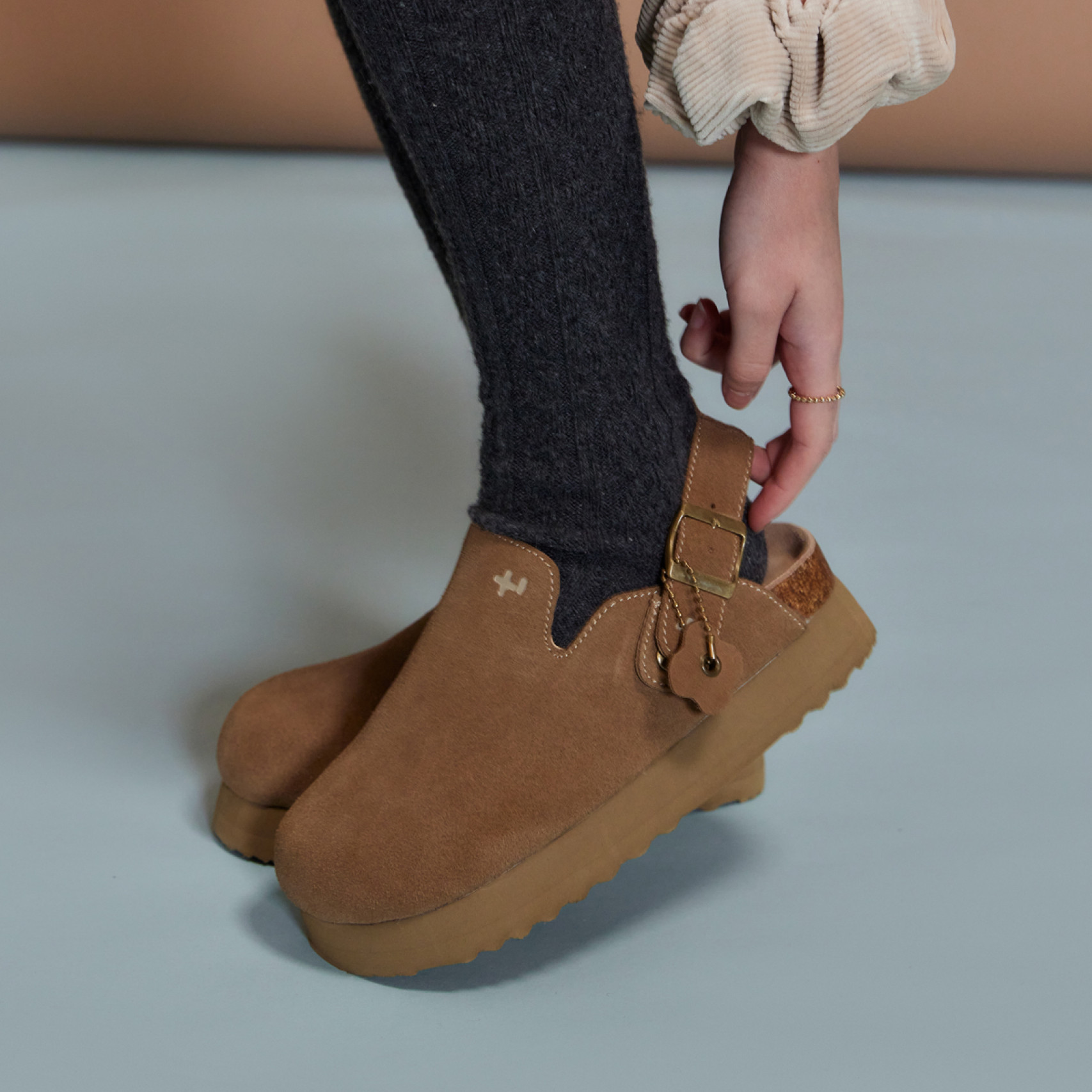 韓國 OTZ Toffee Suede Clogs (2 Colours)