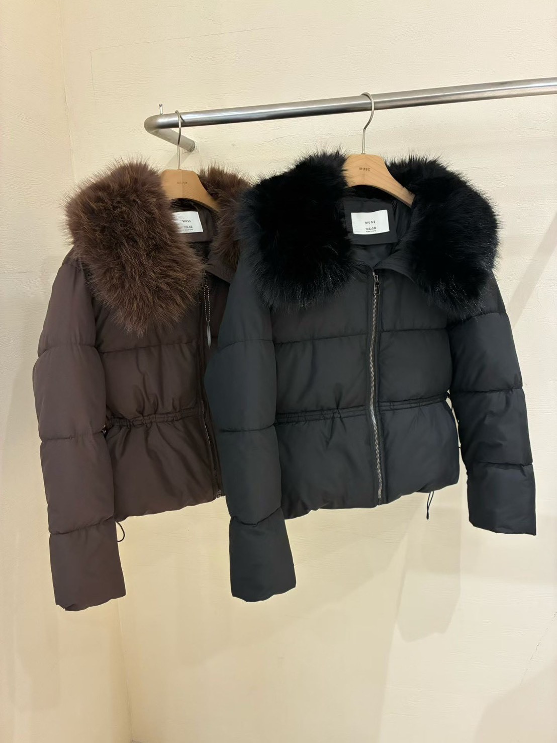 MUSE 溫柔系大毛領收腰羽絨外套