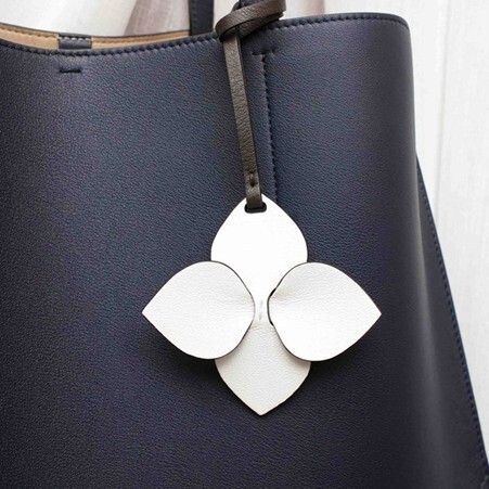 1FL0104-444 [FLEURON] Sia Blanc Cassé #PMM09VL4202OWH (EU)