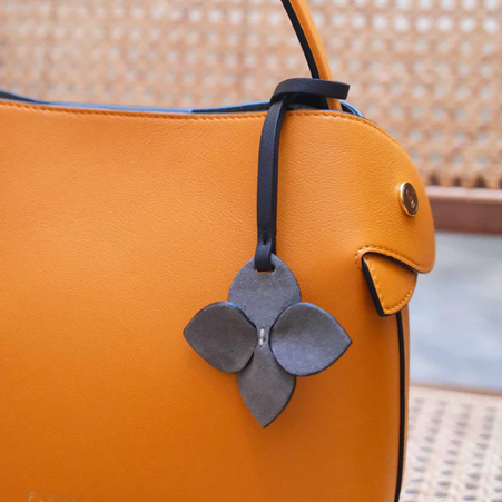 1FL0104-445 [FLEURON] Mini Sia Suede Taupe #PMM10SV1108MOL (EU)