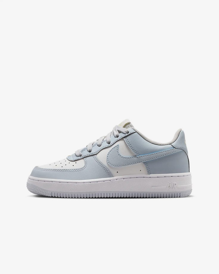 【預訂】 NIKE AIR FORCE 1 霧藍白-GS