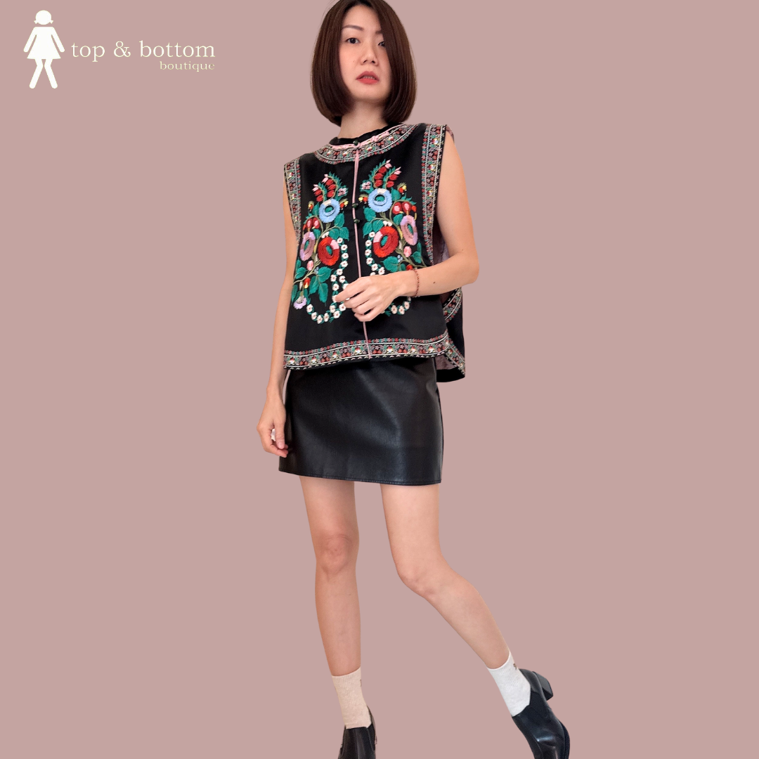 COLOURFUL EMBROIDERED FLOWER VEST