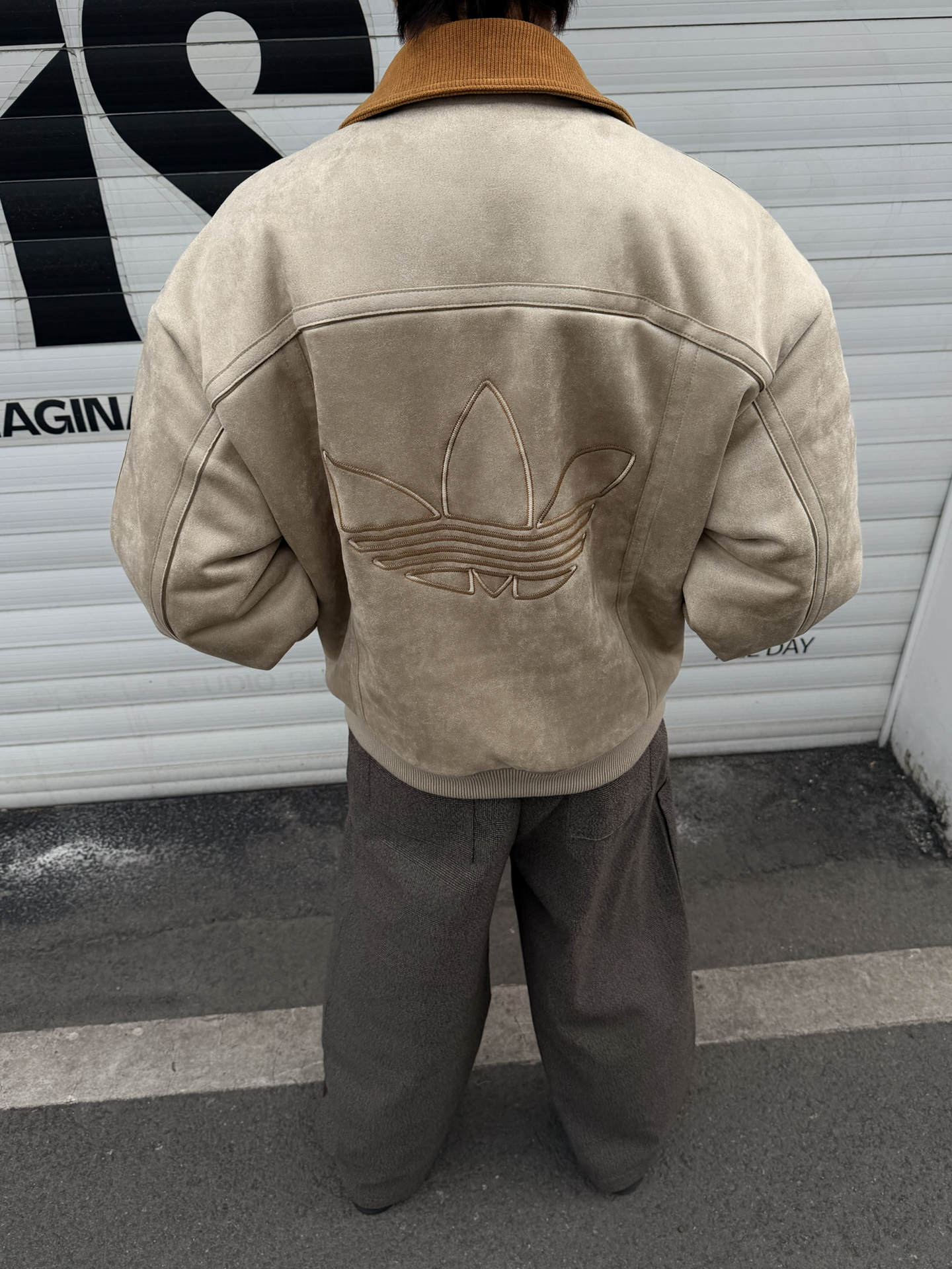 代購-Adidas Originals FW25 CRAFTED JACKET PADDED <馬年限定> CNY新年款 外套 棕 KT0674