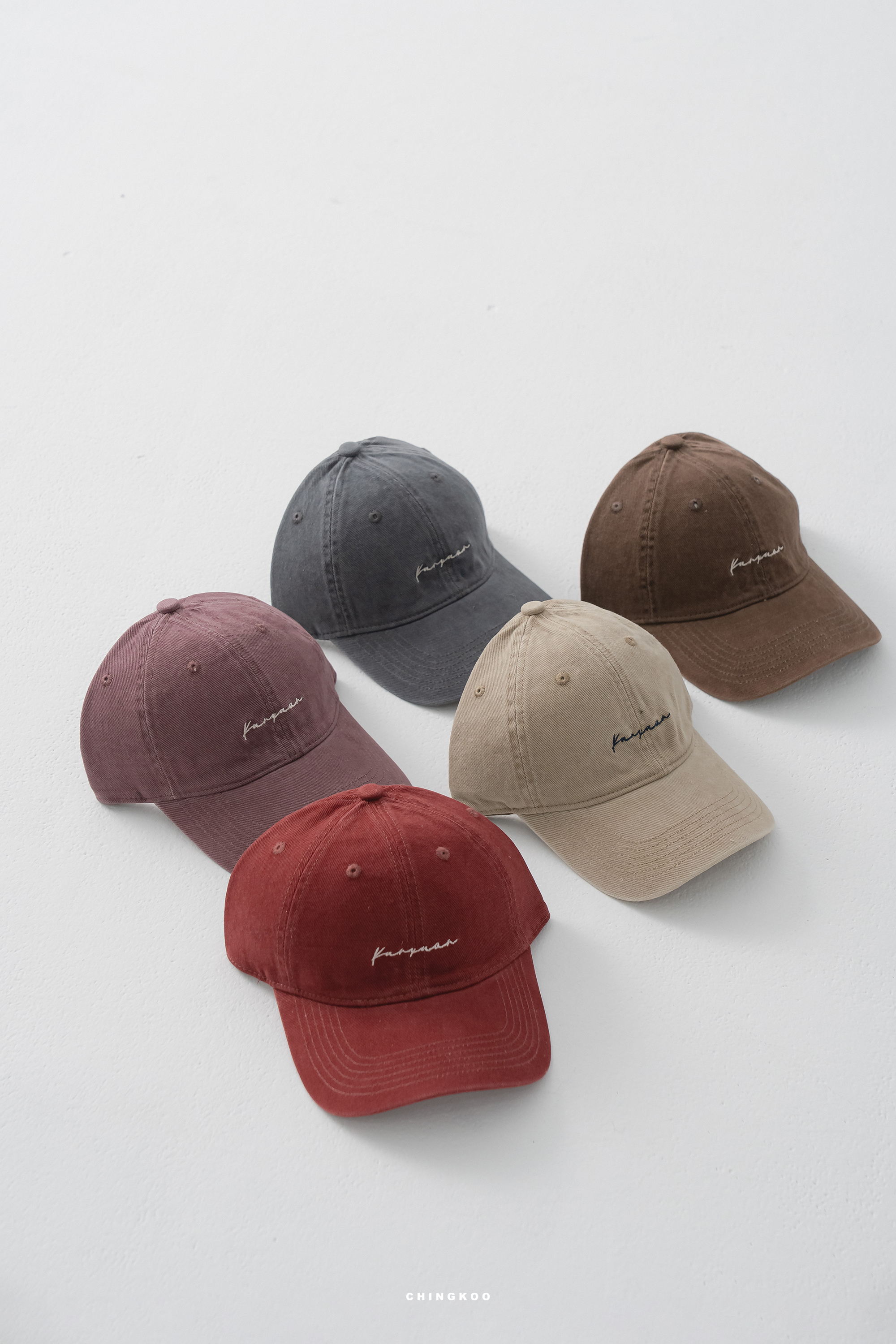 率性草寫刺繡老帽5色