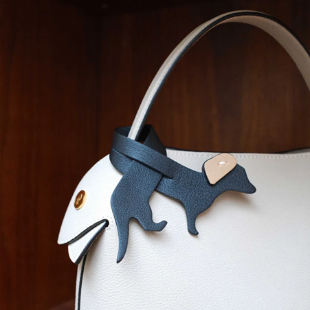 1FL0104-493 [FLEURON] Teckel Noir Lisse #PMM11VL0303BLK (EU)