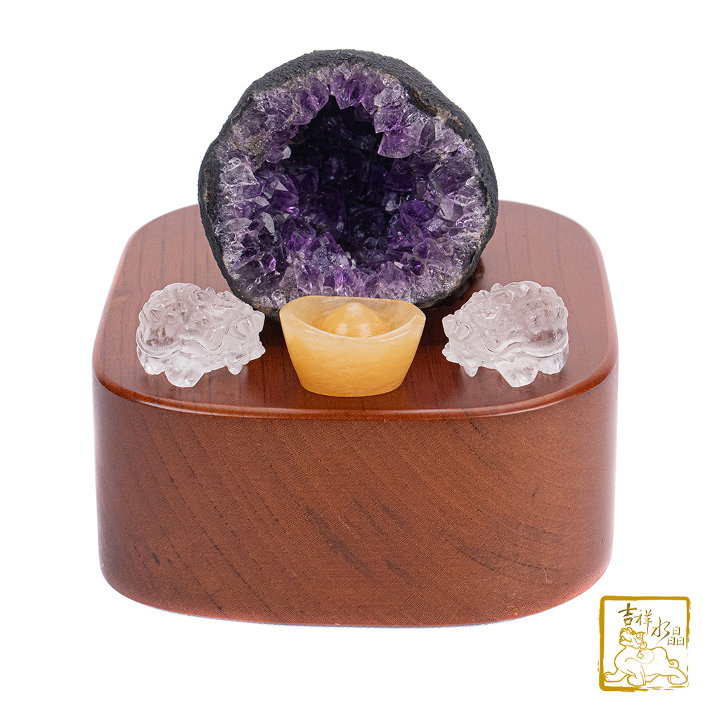 フィギュア　紫水晶 烏拉圭紫水晶洞esp最高等級5a紫度