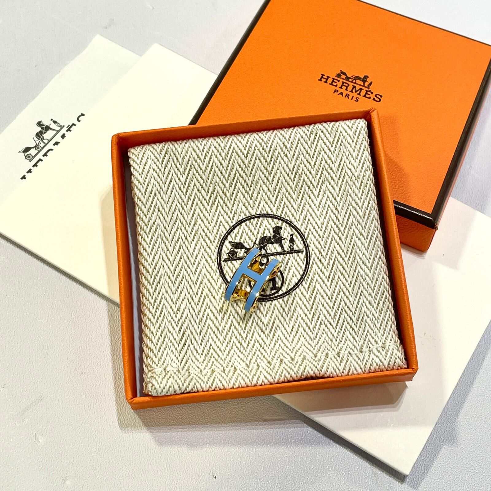 全新HERMES耳夾 藍色金扣 POP H  EAR CUFF H100094F #BRAND NEW #香榭站正品