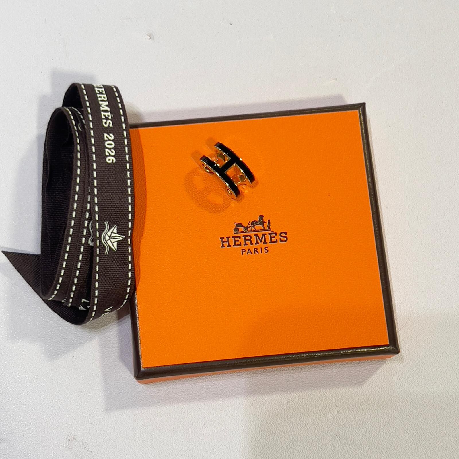 全新HERMES耳夾 黑色金扣 POP H  EAR CUFF  H100094F 03 #BRAND NEW #香榭站正品