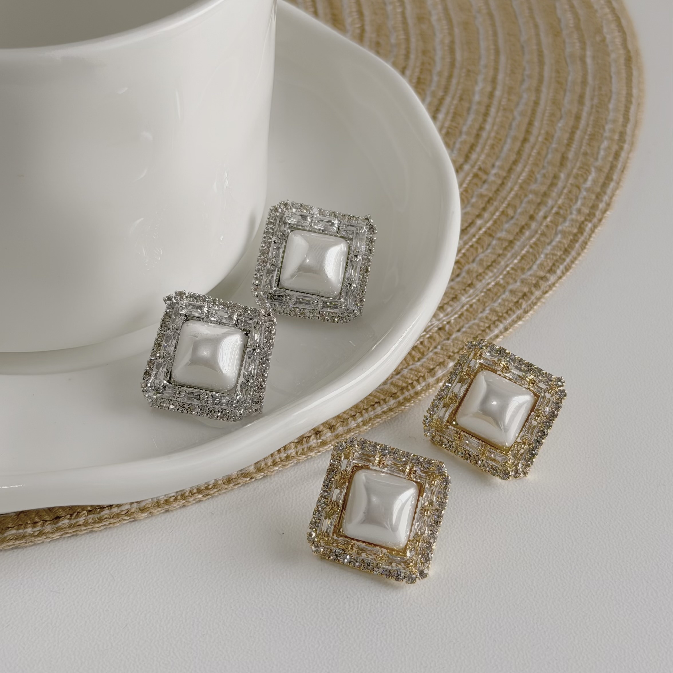 A170滿鑽鋯石珍珠方塊耳針