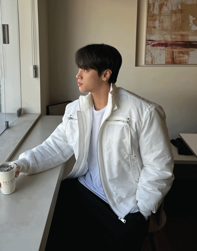 隱藏式條紋絎縫羽絨夾克