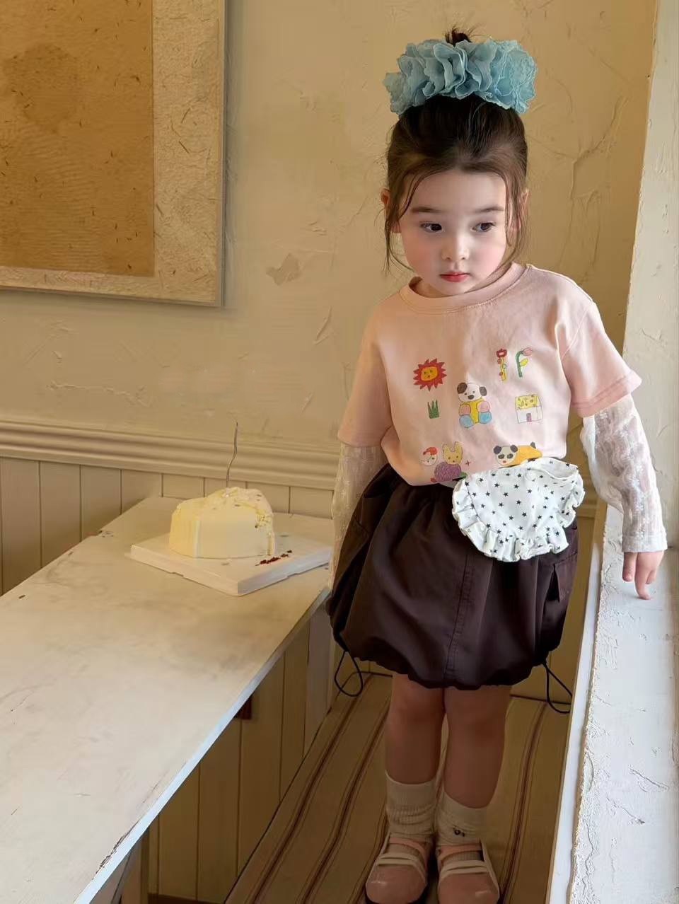 蕾絲拼接假兩件上衣/咖色短裙