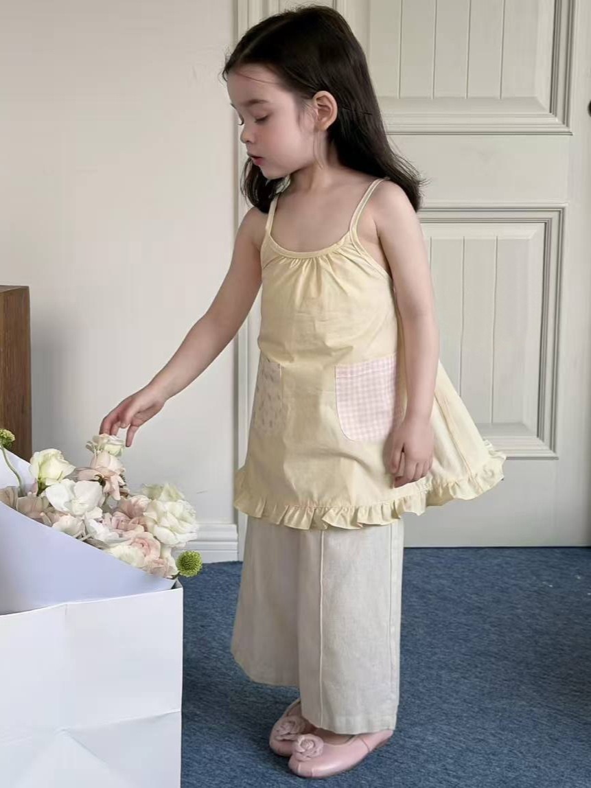 暖黃口袋吊帶上衣/暖黃鏤空外套/杏色直筒九分褲