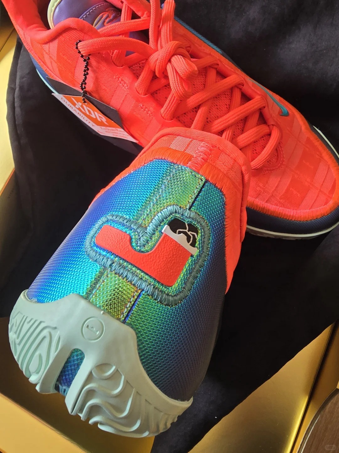 男鞋 NIKE LEBRON LBJ 23 'Stocking Stuffer' 橘藍綠 聖誕節 詹姆斯 緩震 實戰 運動 籃球鞋【IH1514-600】LBJ23