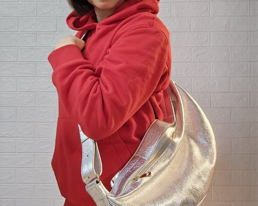 意大利名牌RG銀色斜孭袋