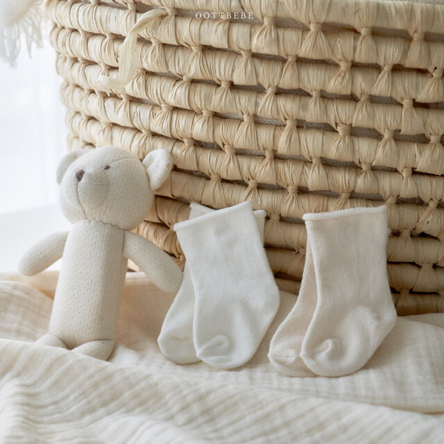 Oottbebe Newborn Basic Socks (set of 2)