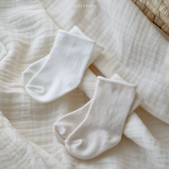 Oottbebe Newborn Basic Socks (set of 2)
