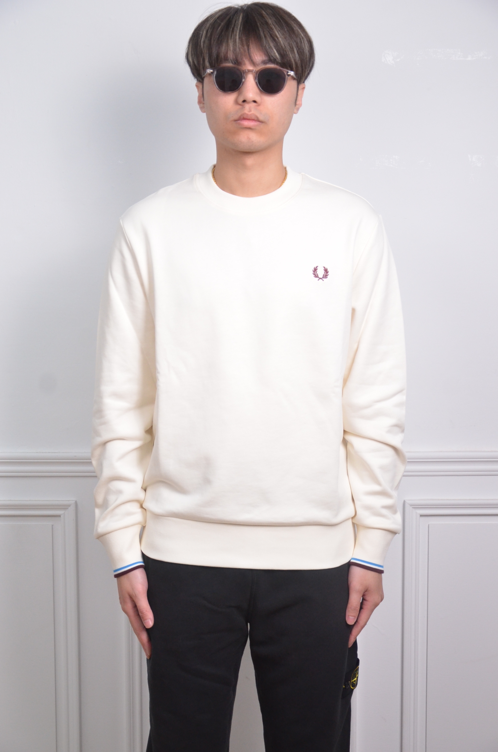 Fred Perrry 刺繡LOGO大學T【M7535】