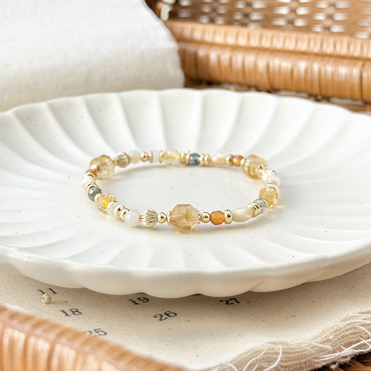 生日花 • 陸月貳柒 • 聖約翰草 – 黃水晶 – 手鍊