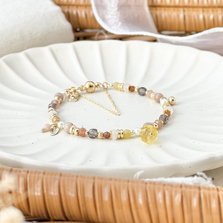 生日花 • 拾壹月拾捌 • 甜百香果 – 黃水晶 – 手鍊