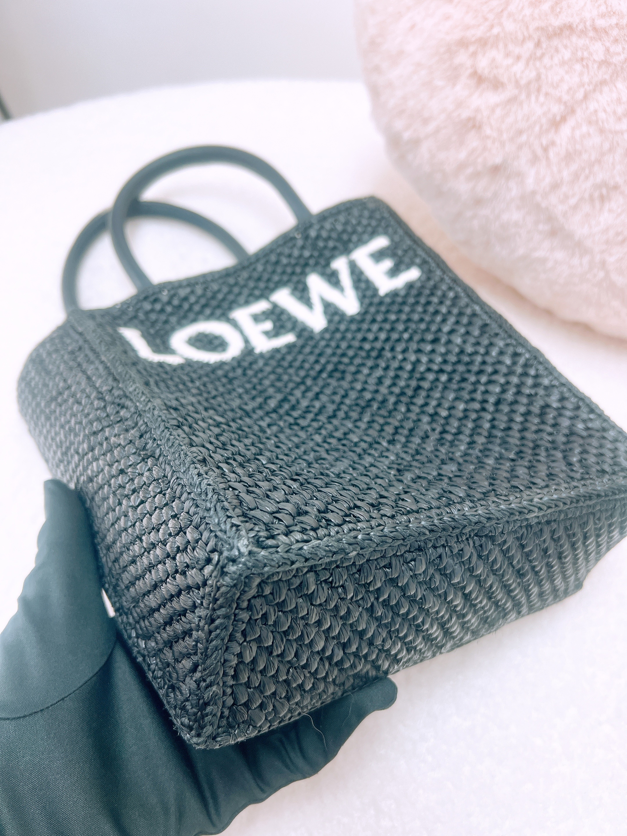 Loewe logo font tote mini raffia black