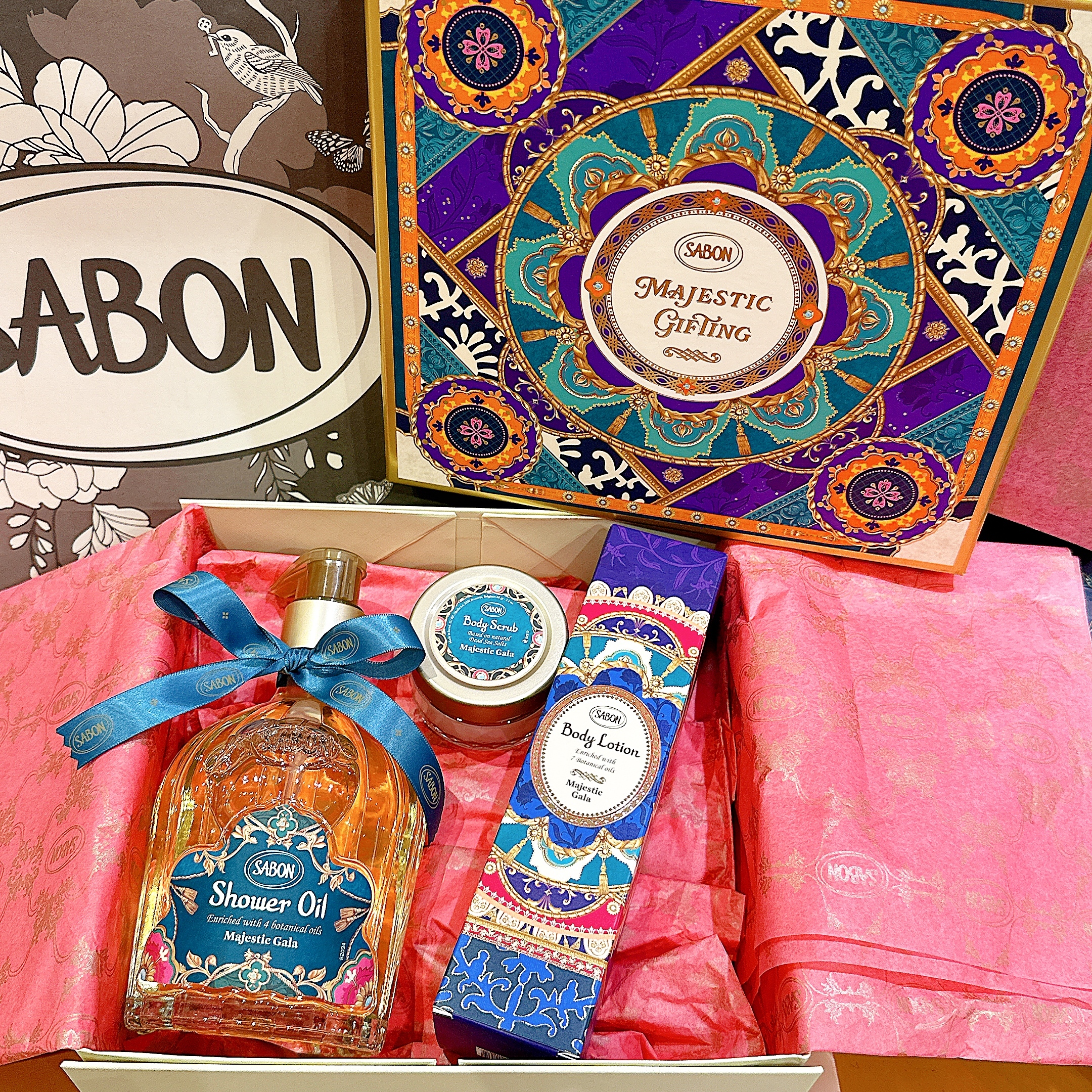 Sabon 聖誕限量版瑰麗盛宴禮盒 (不包郵,盒面隨機)