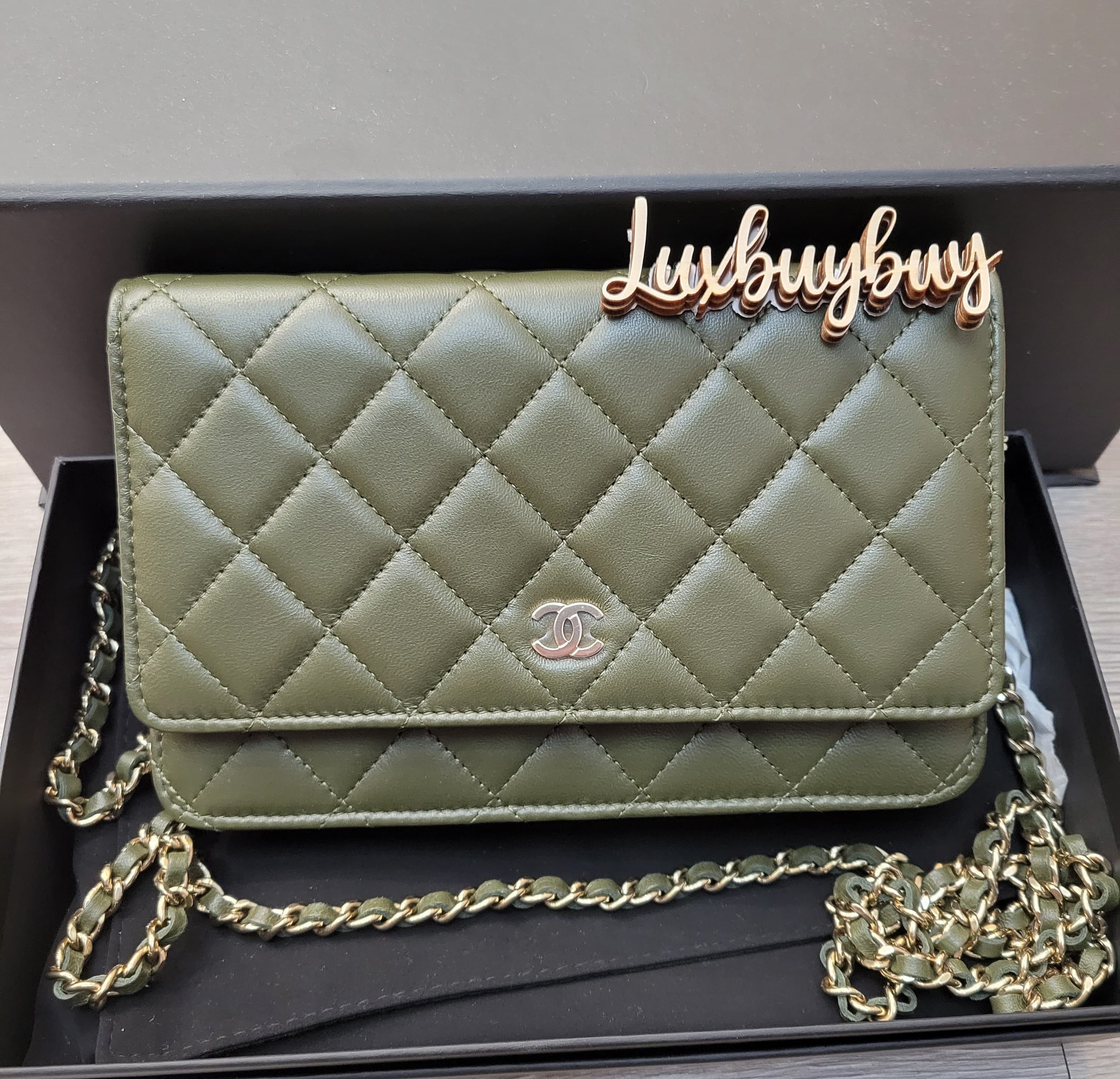 EMPLOYEE Chanel AP0250 woc Green Gold 橄欖綠金扣