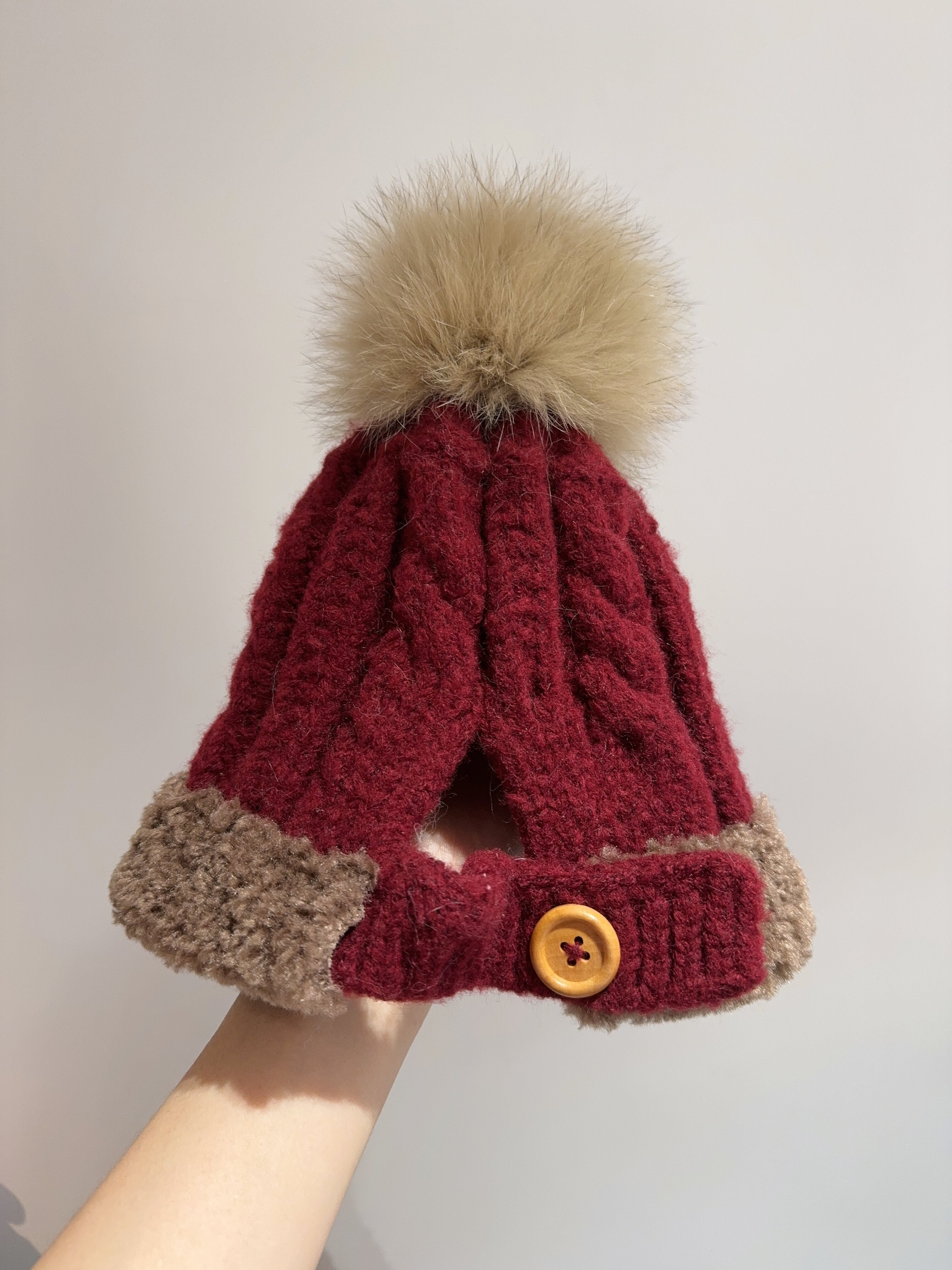 KR141 毛毛球有扣冷帽