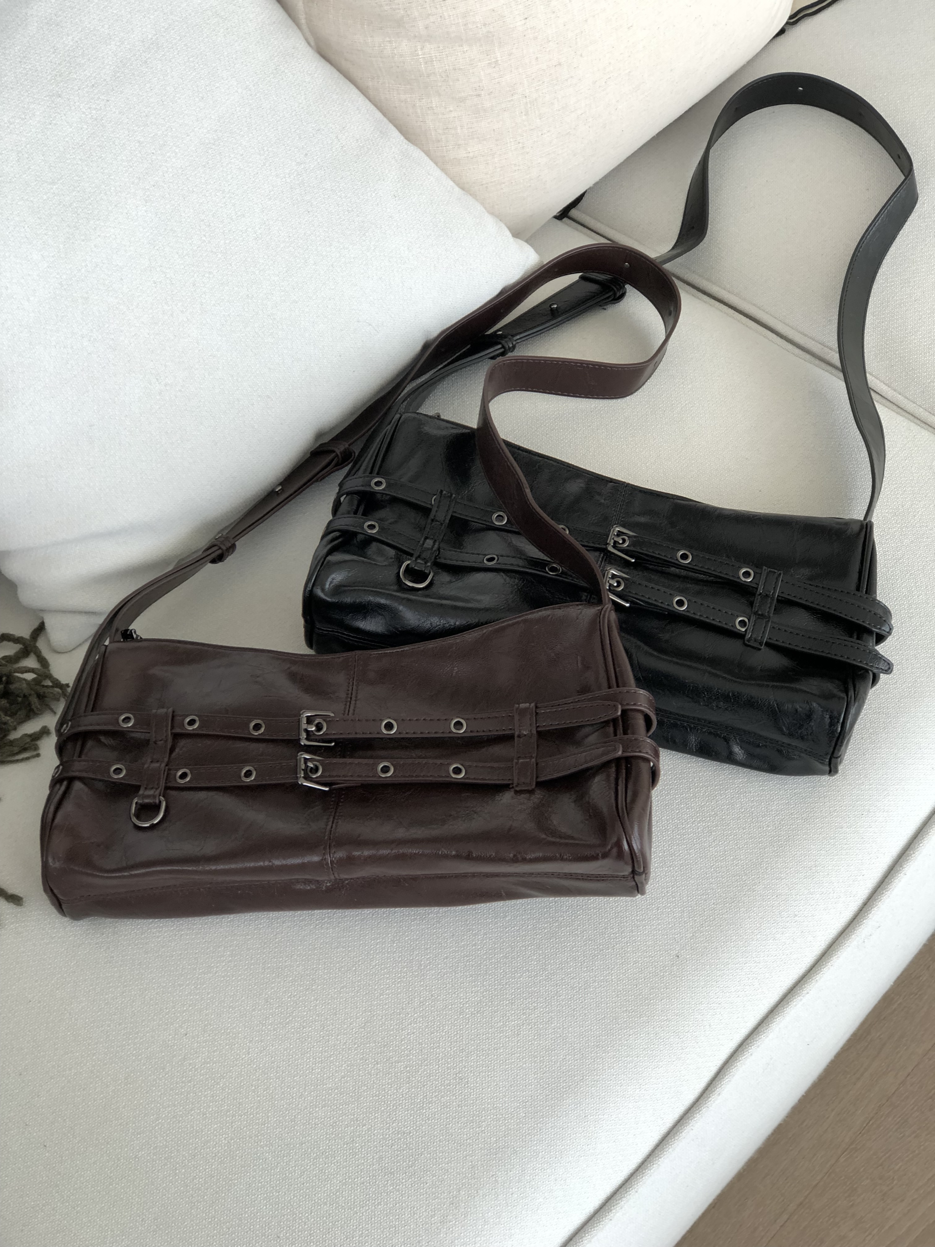 雙環扣束帶肩背包