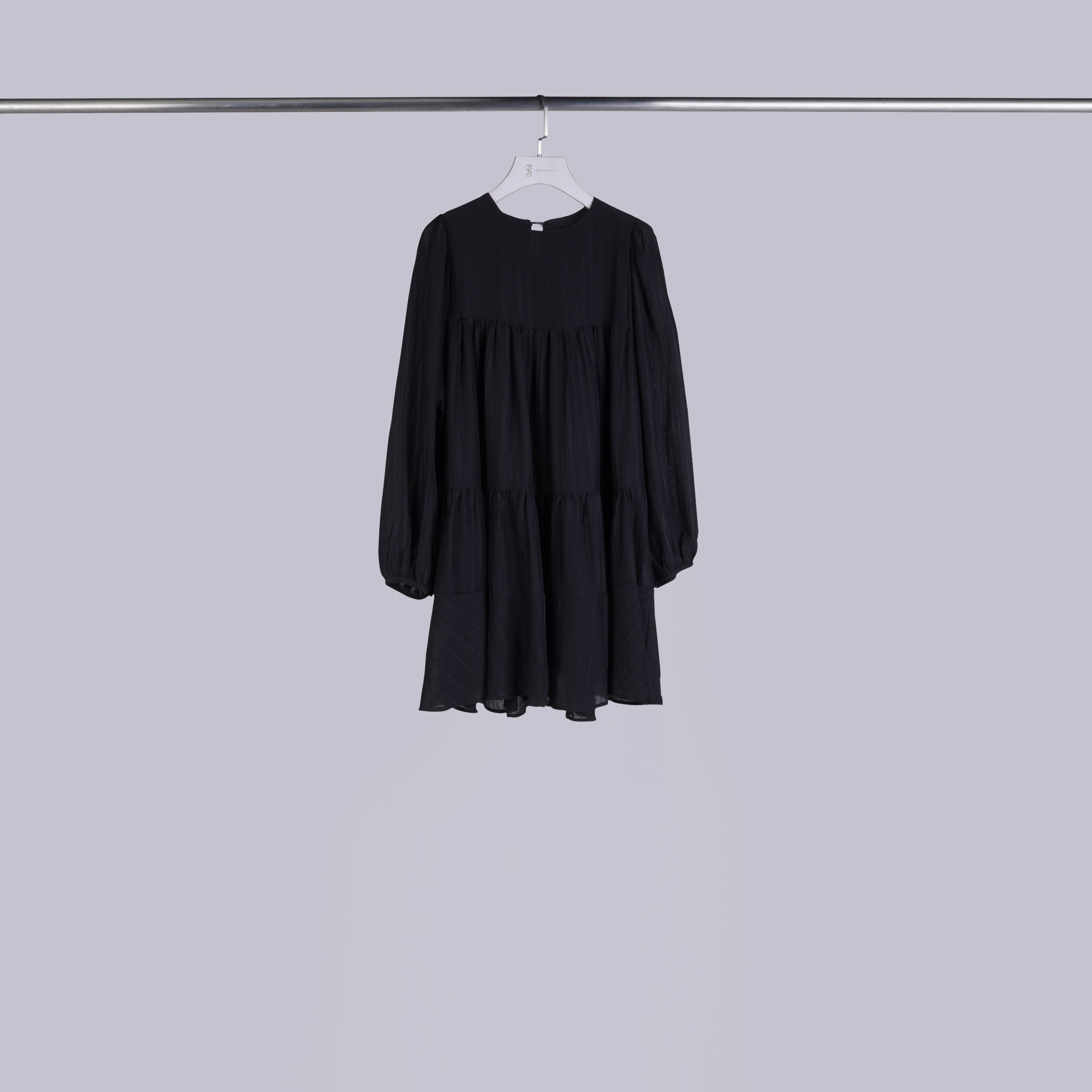 層次感泡泡壓紋蛋糕洋 | 就是黑