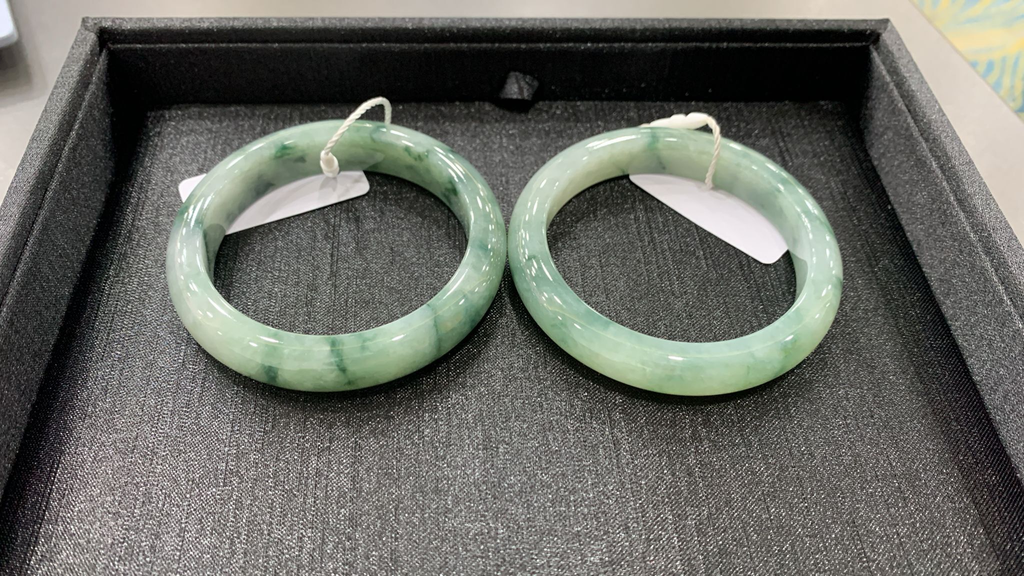 【直播】LL010445 冰晴底飄花手鐲 (BR8)