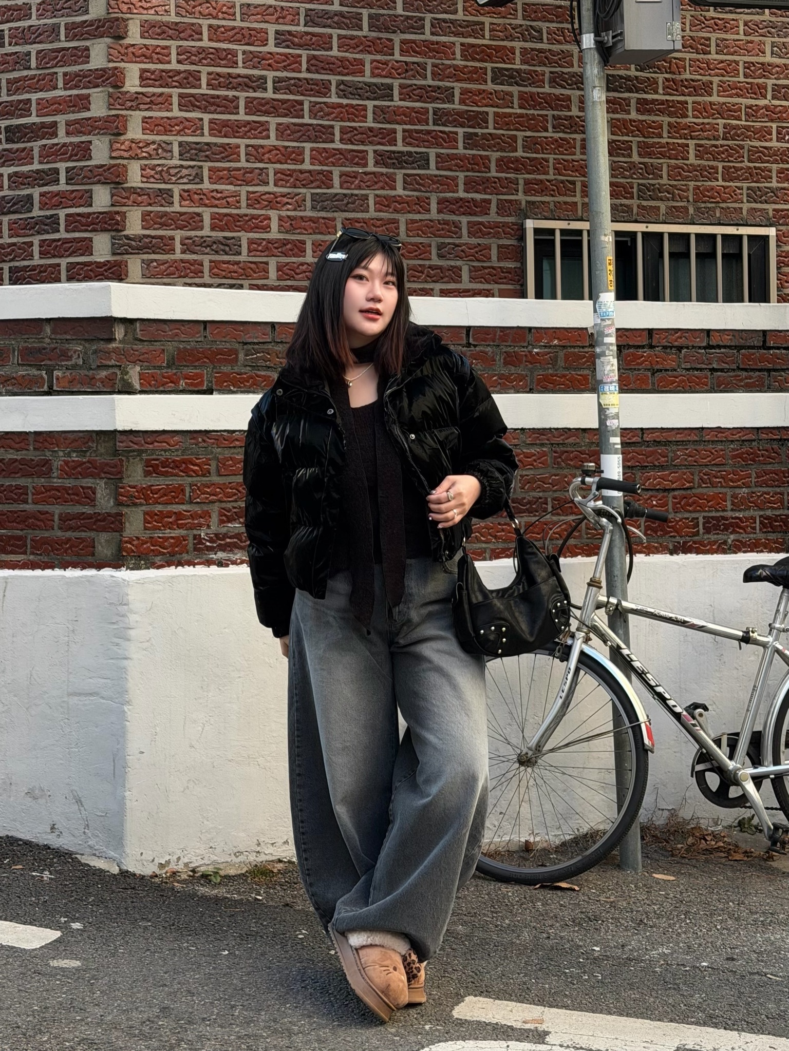 黑現貨2🇰🇷韓製 A8 絲光緞面 雙拉鏈兩穿麵包服（黑/咖）