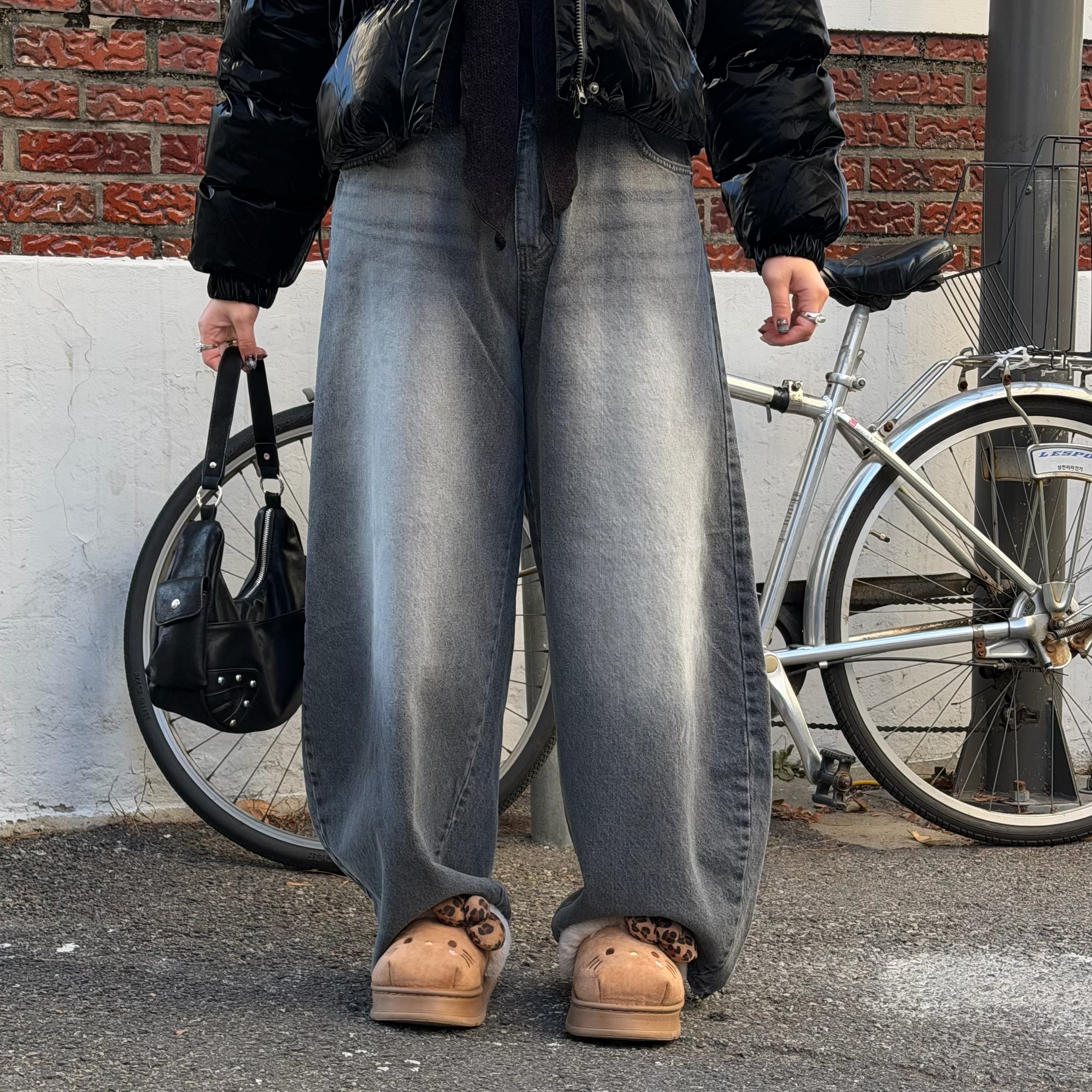 🇰🇷韓製 ✨闆娘推薦👍🏻B4陪你一萬年 刷色彎刀牛仔褲（四色）