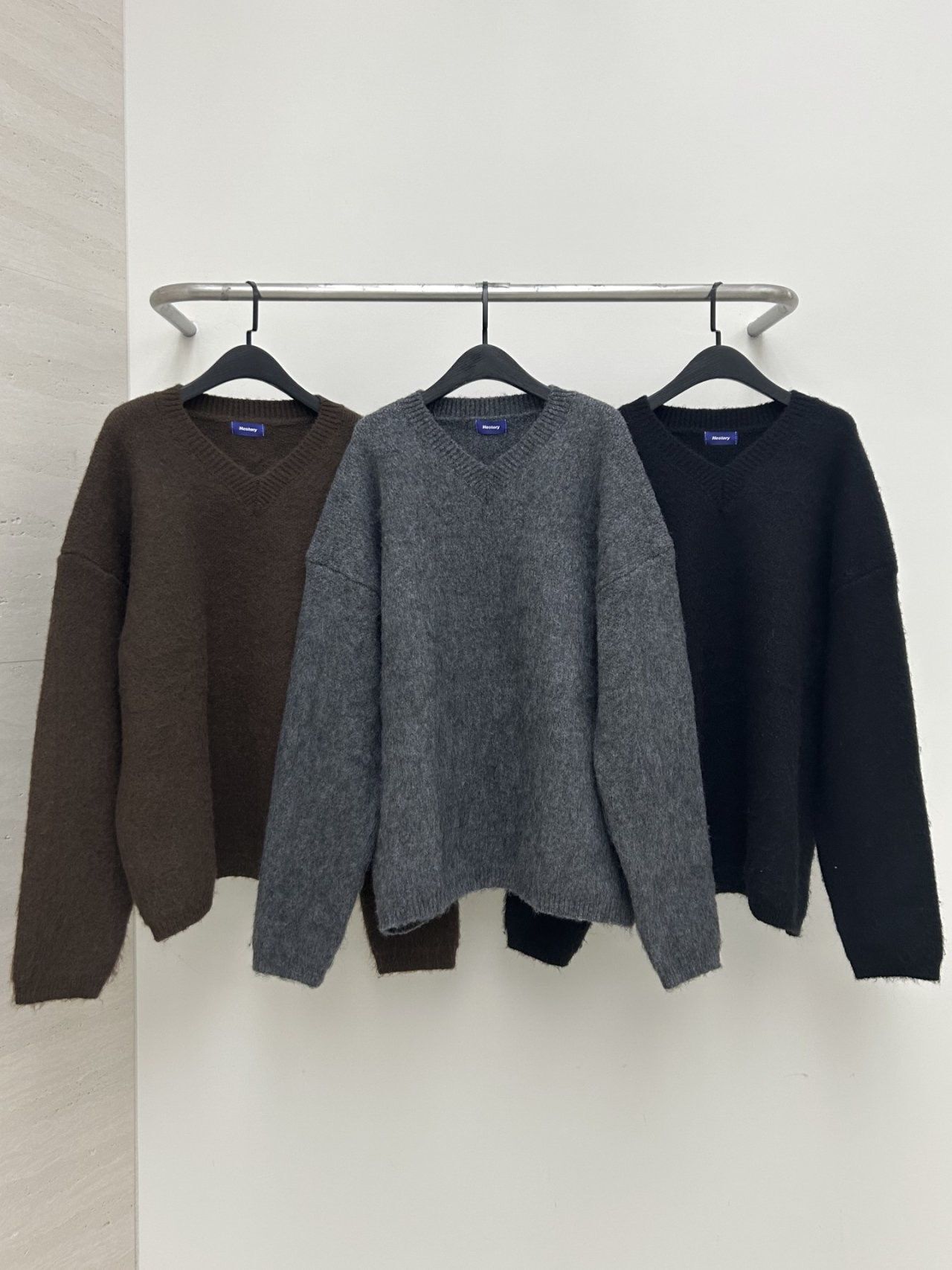 淨色V領針織衫 Hestory-109T