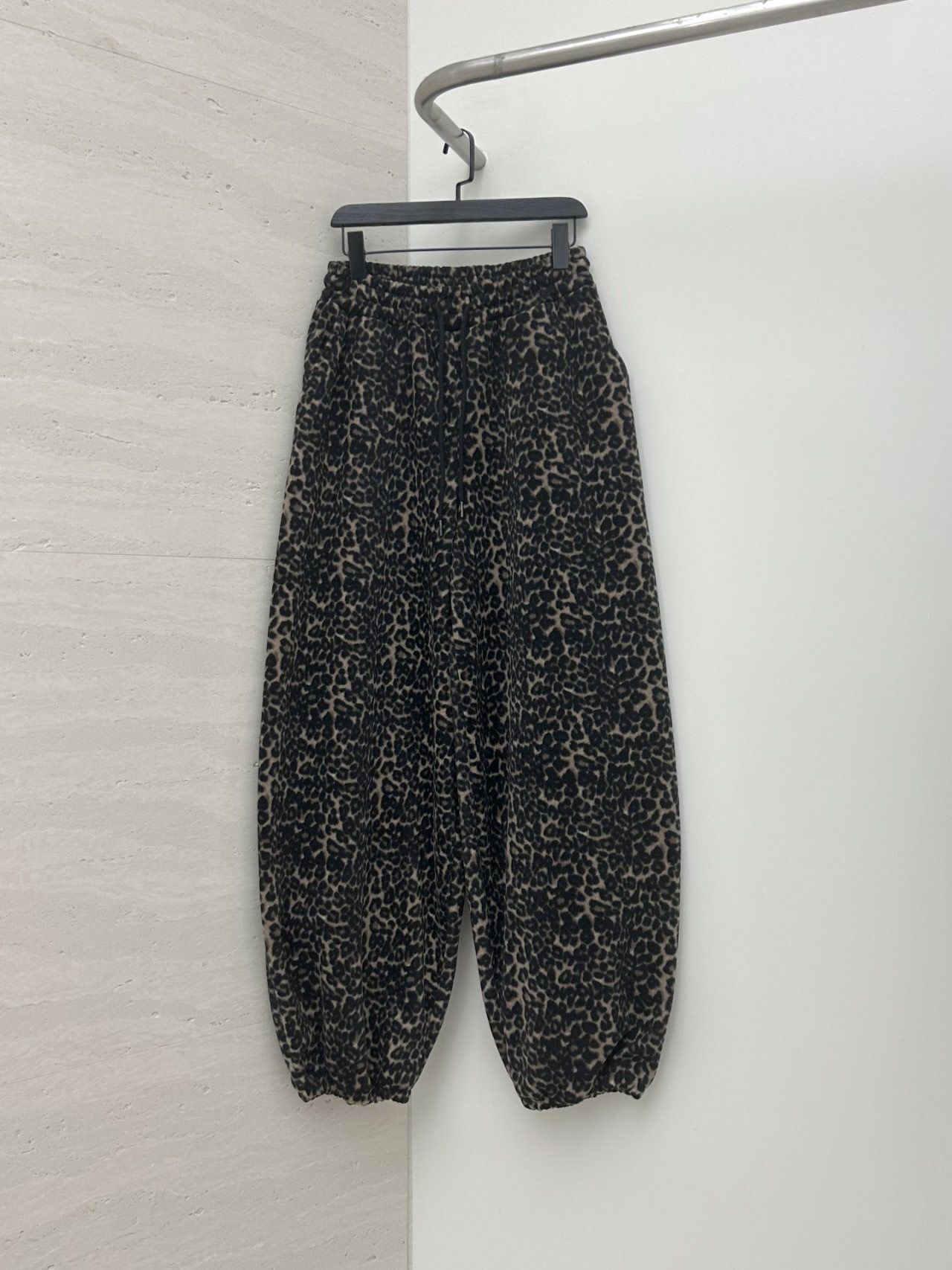 豹紋束腳鬆身褲 Hestory-111P