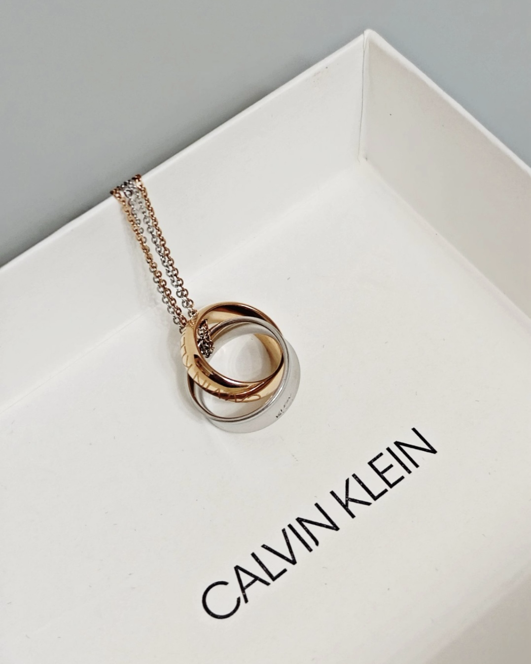 CALVIN KLEIN 纏繞雙環 項鍊 CK 銀色 玫瑰金