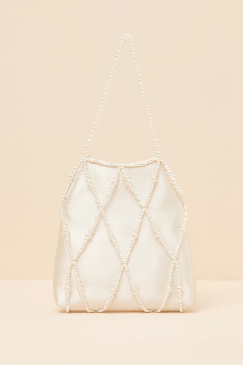 Pearl Glow珍珠網狀緞面小手袋