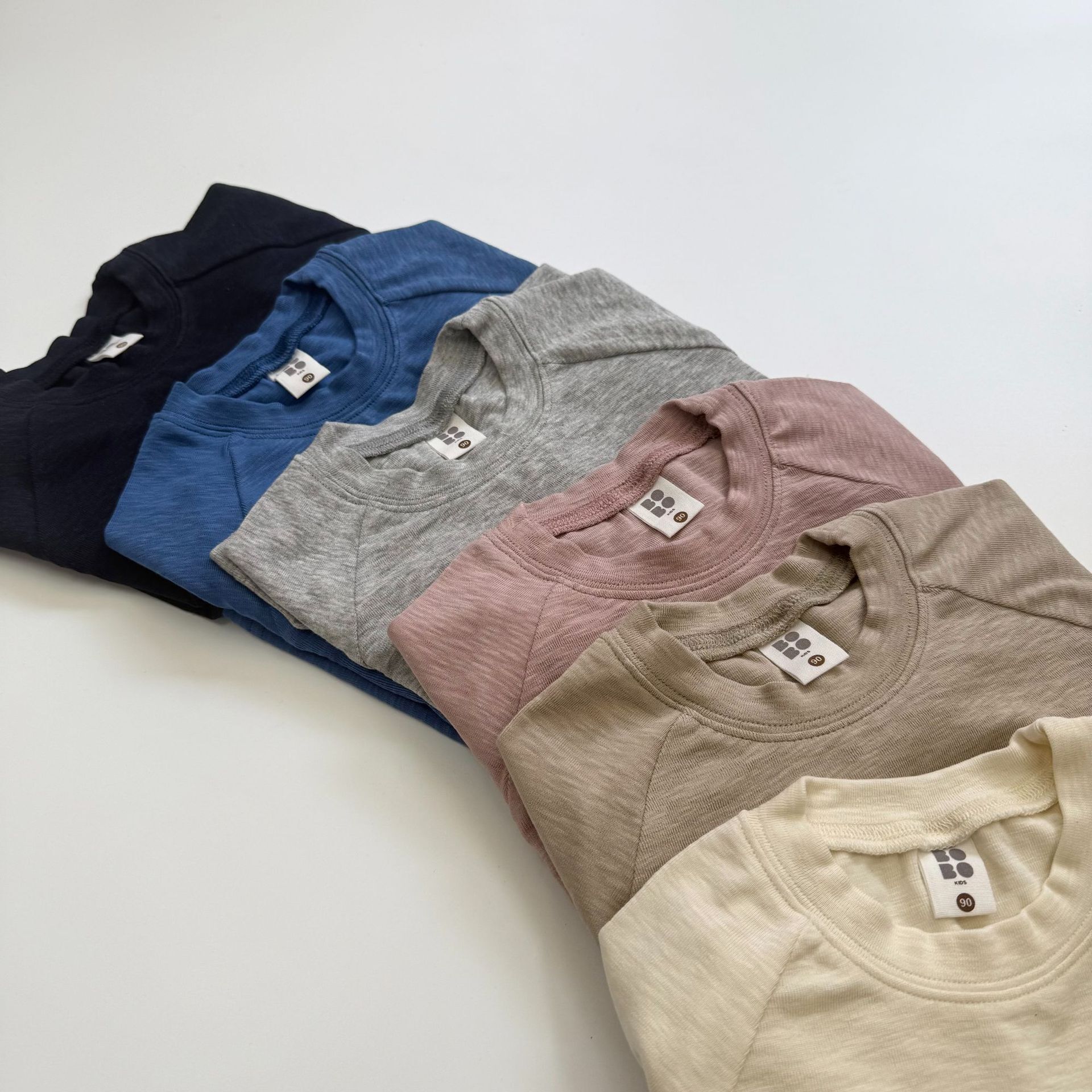 奧地利天絲素色上衣(90-150/F)