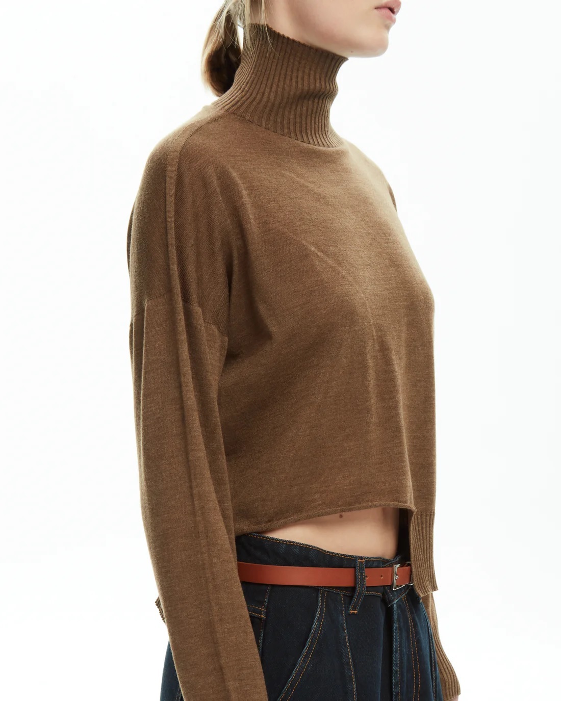 MALLONI 立領缺口針織上衣(咖啡)